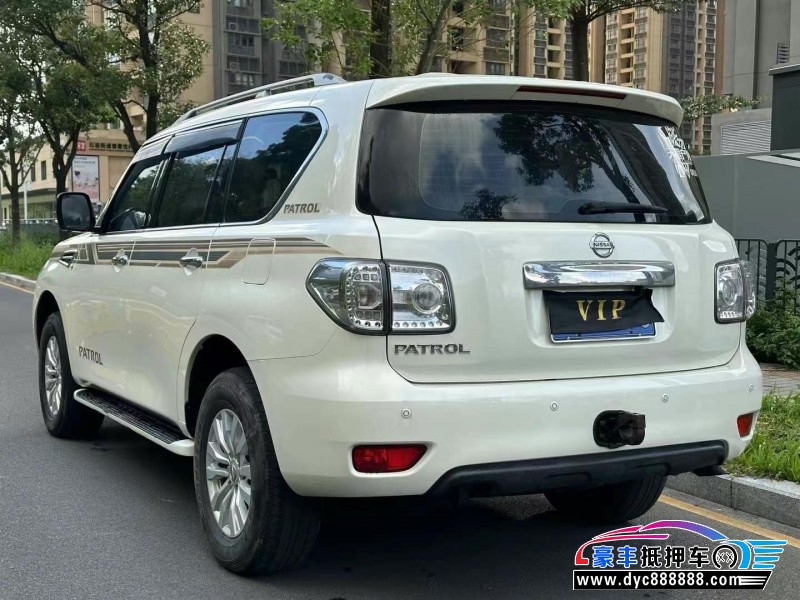 19年日产途乐轿车抵押车出售