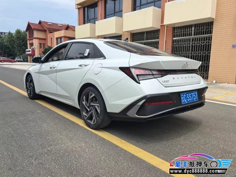 24年现代伊兰特轿车抵押车出售