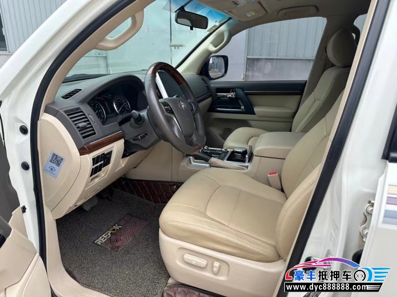 18年丰田兰德酷路泽（陆巡）轿车抵押车出售