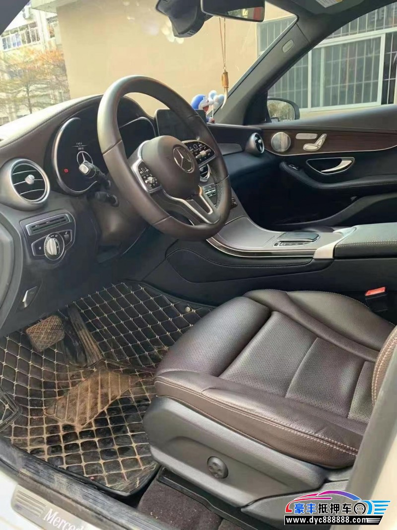 21年奔驰GLC轿车抵押车出售