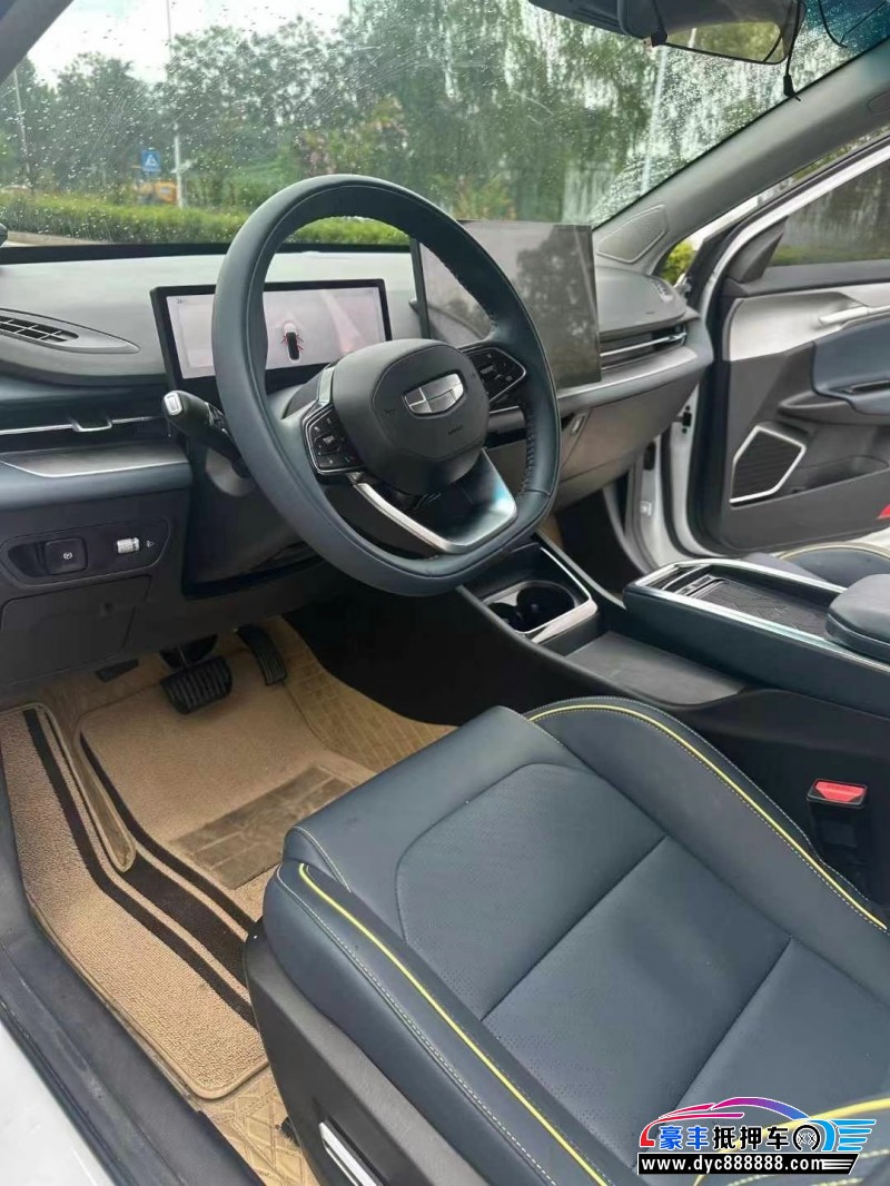 24年吉利几何轿车抵押车出售