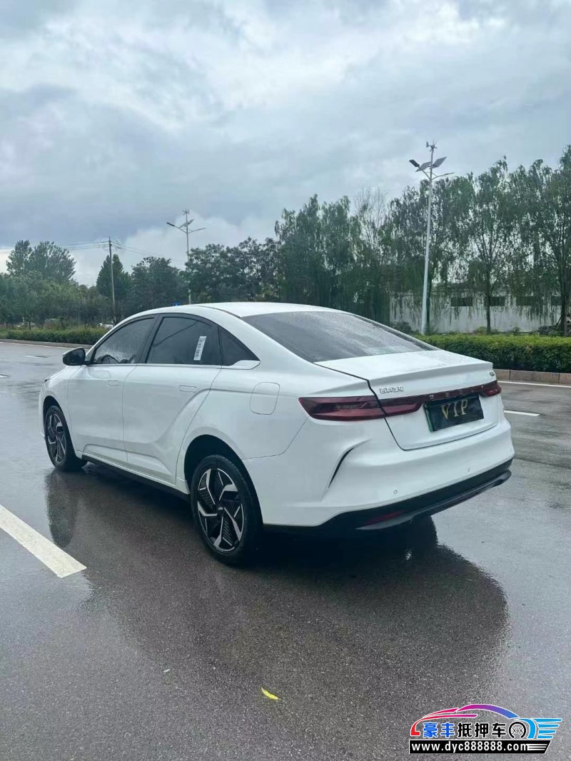 24年吉利几何轿车抵押车出售