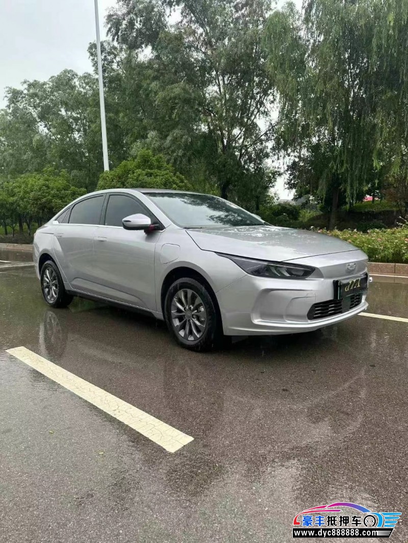 24年吉利几何轿车抵押车出售