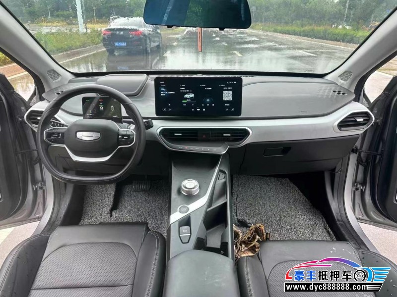 24年吉利几何轿车抵押车出售