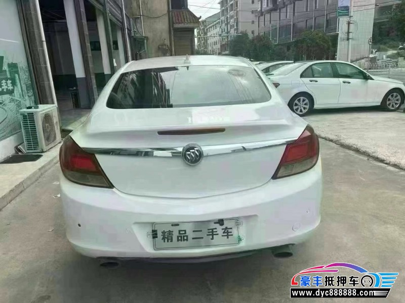 12年别克君威轿车抵押车出售