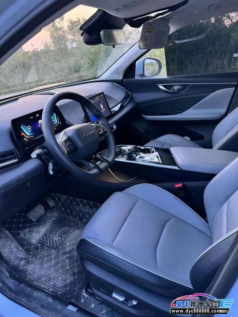 23年北汽制造魔方轿车抵押车出售