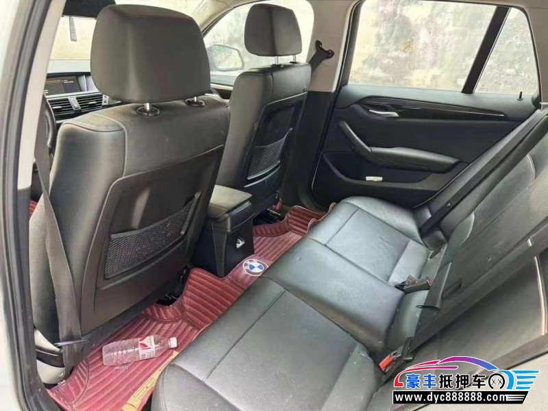 13年宝马X1轿车抵押车出售