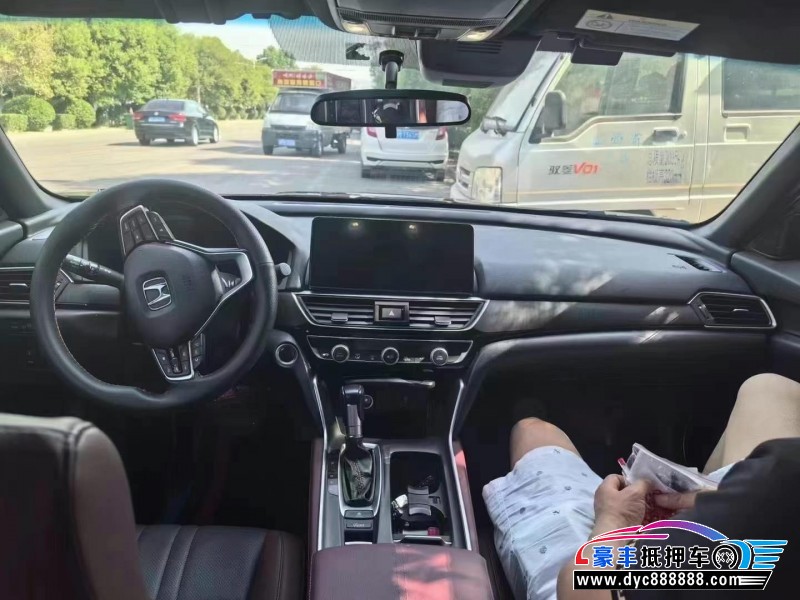 22年本田英诗派轿车抵押车出售