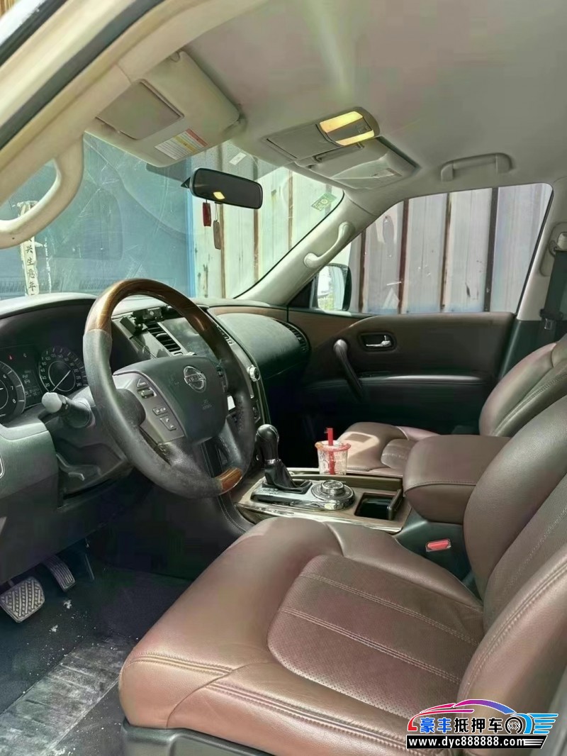 18年日产途乐轿车抵押车出售