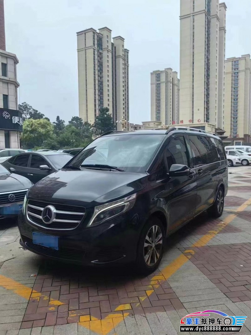 18年奔驰V轿车抵押车出售