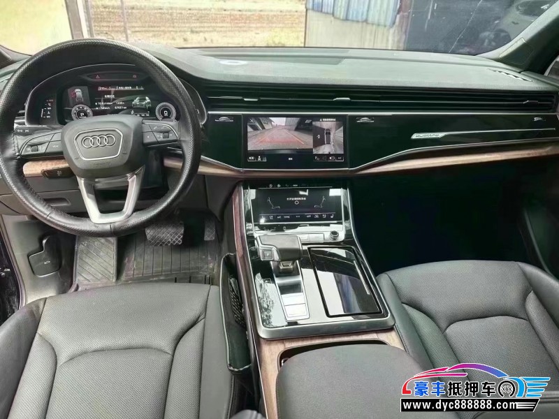 22年奥迪Q7轿车抵押车出售