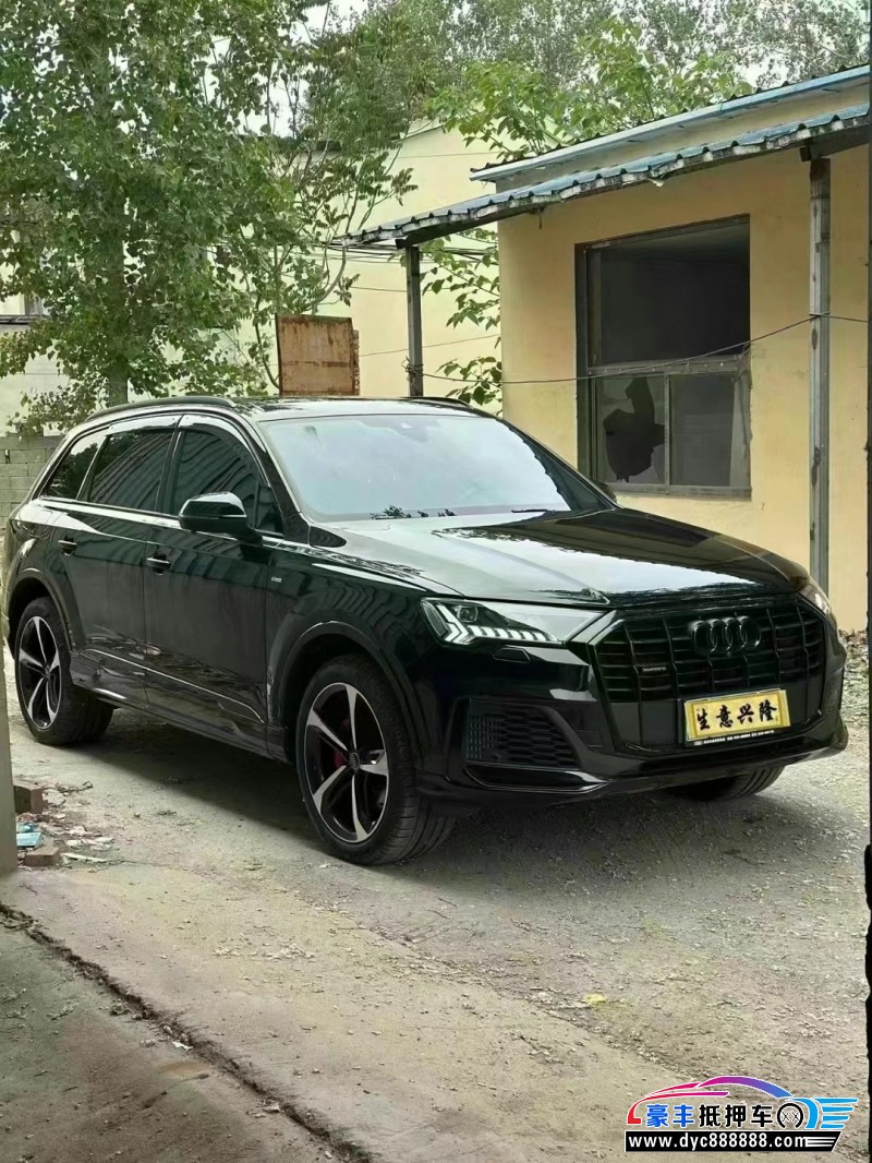22年奥迪Q7轿车抵押车出售