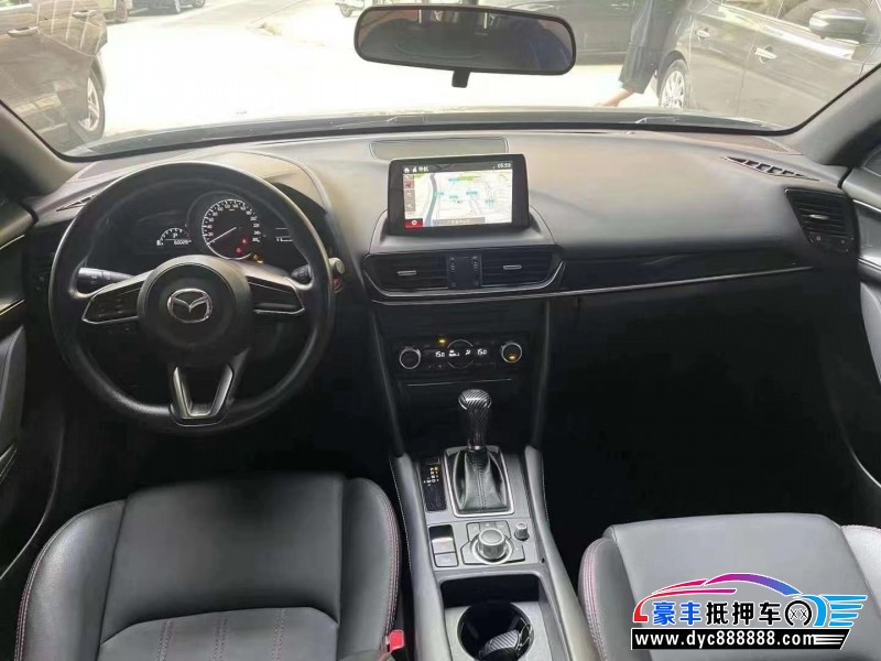 20年马自达CX-4轿车抵押车出售