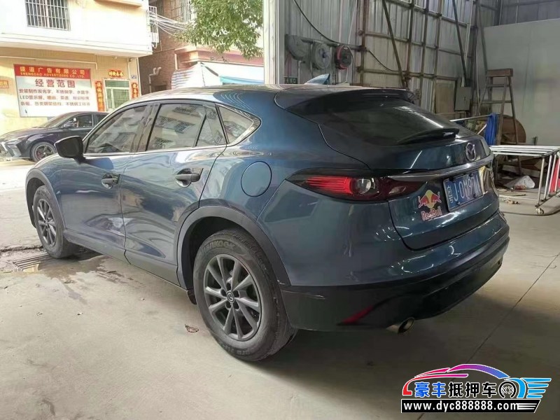 20年马自达CX-4轿车抵押车出售