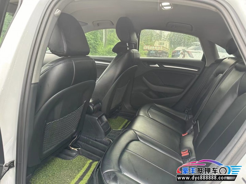 19年奥迪A3轿车抵押车出售