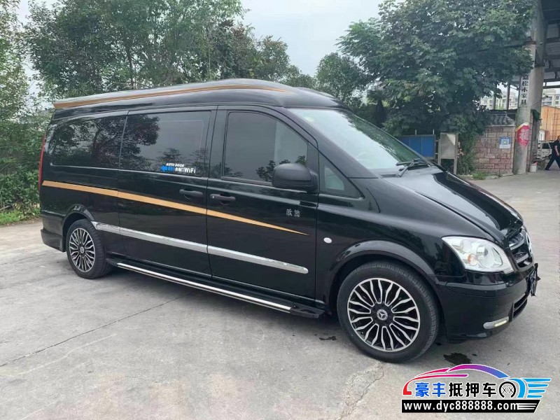 17年奔驰威霆MPV抵押车出售