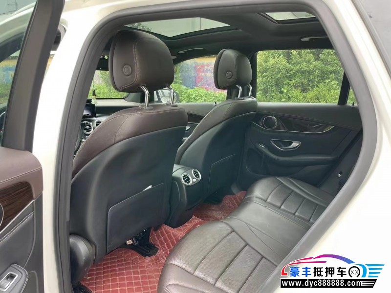 17年奔驰GLC轿车抵押车出售