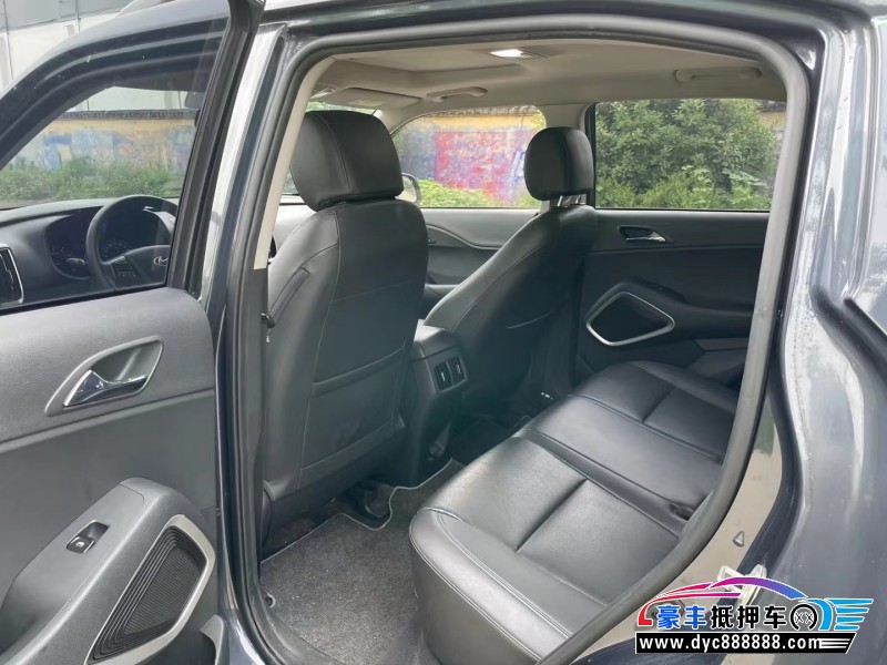 18年现代ix35轿车抵押车出售