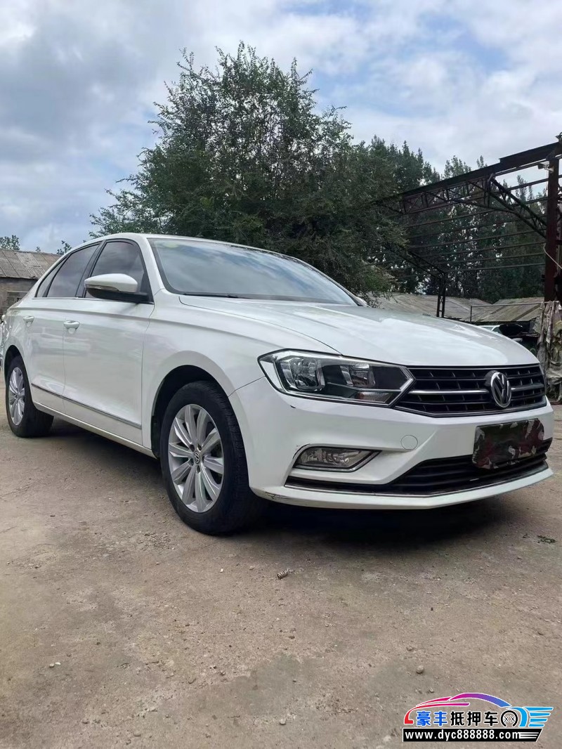 17年大众宝来轿车抵押车出售