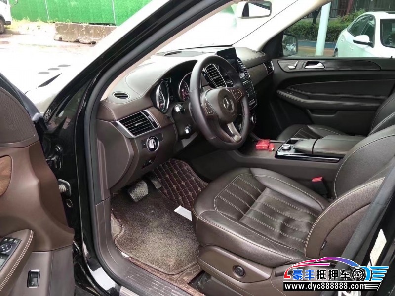 18年奔驰GLE轿车抵押车出售