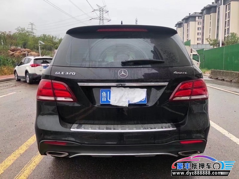 18年奔驰GLE轿车抵押车出售