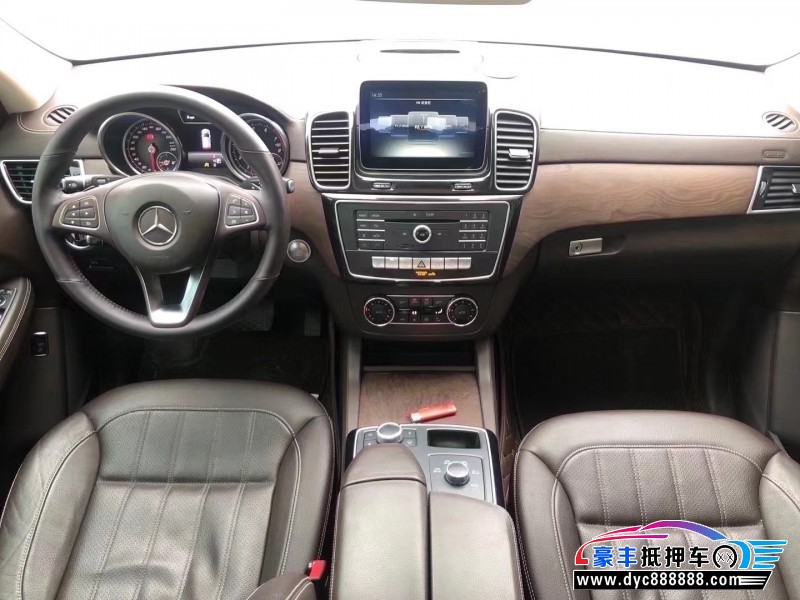 18年奔驰GLE轿车抵押车出售