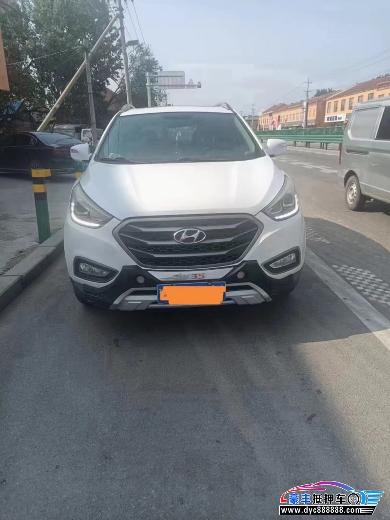 14年现代ix35轿车抵押车出售