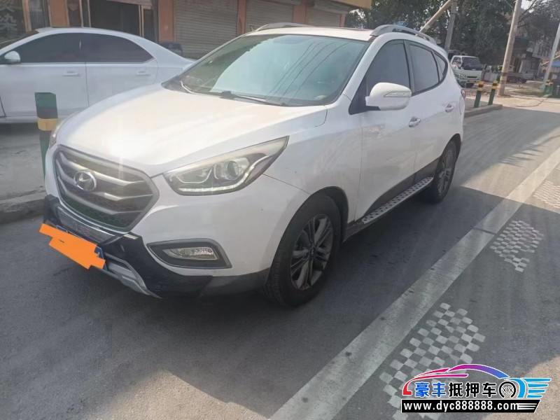 14年现代ix35轿车抵押车出售