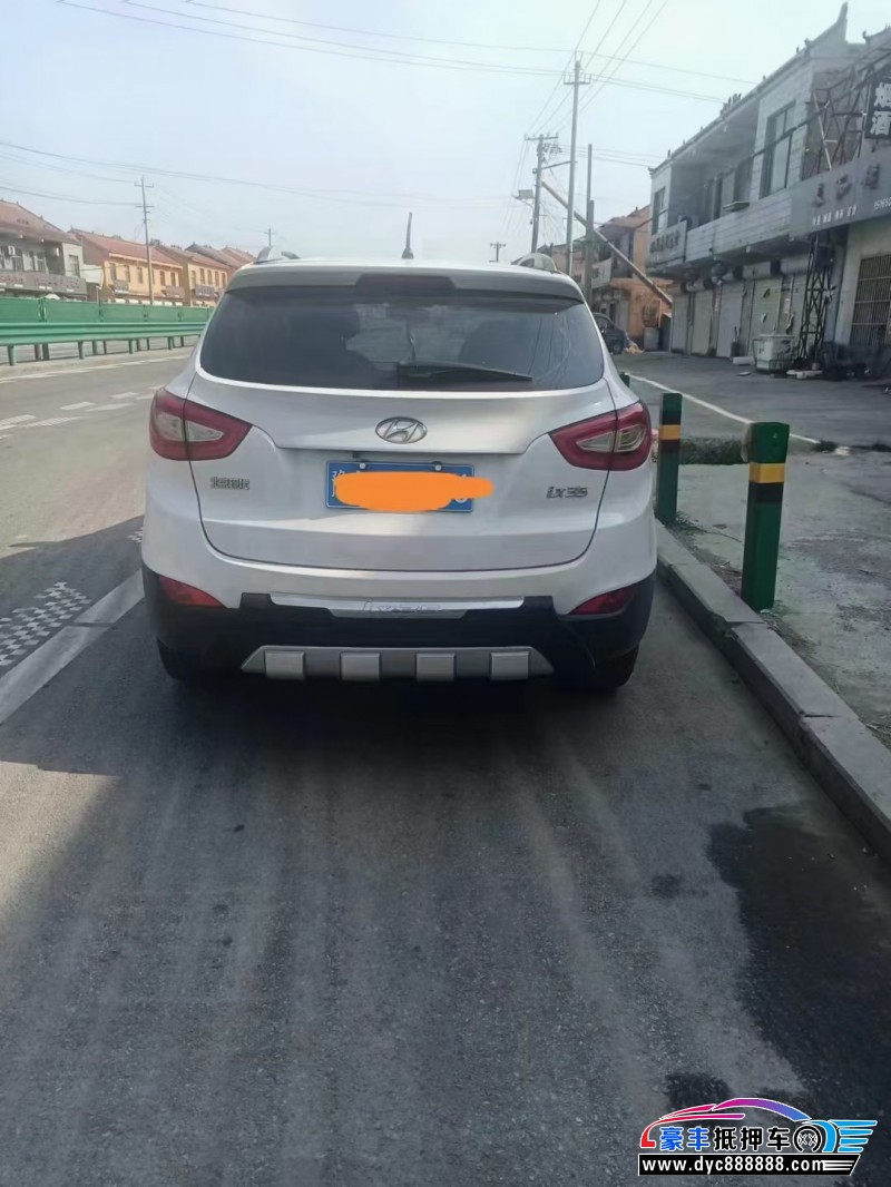 14年现代ix35轿车抵押车出售