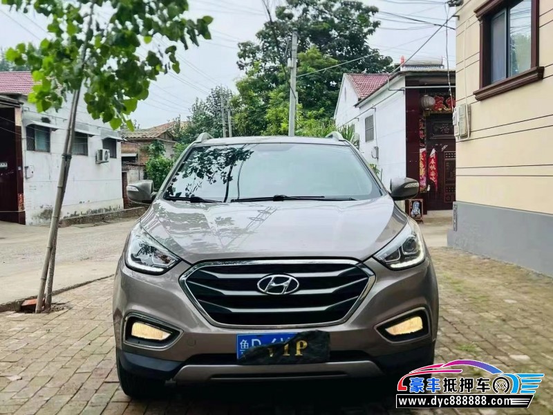 16年现代ix35轿车抵押车出售