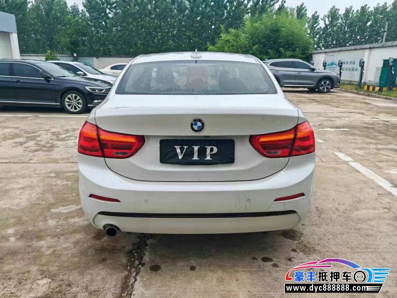 19年宝马1系轿车抵押车出售