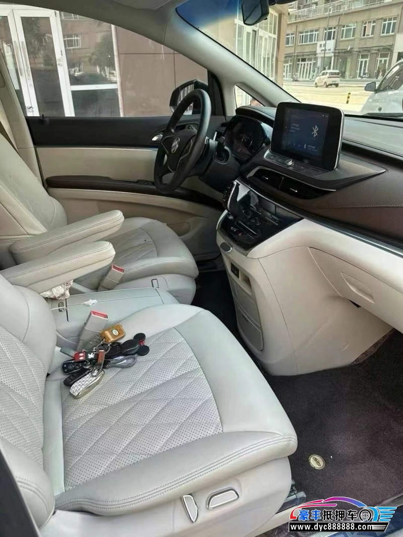 22年别克GL8轿车抵押车出售