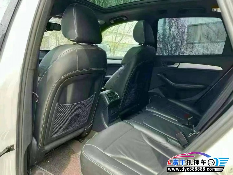 18年奥迪SQ5轿车抵押车出售