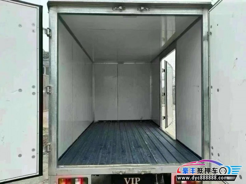 23年东风小康C31轿车抵押车出售