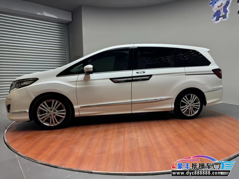 18年本田艾力绅轿车抵押车出售