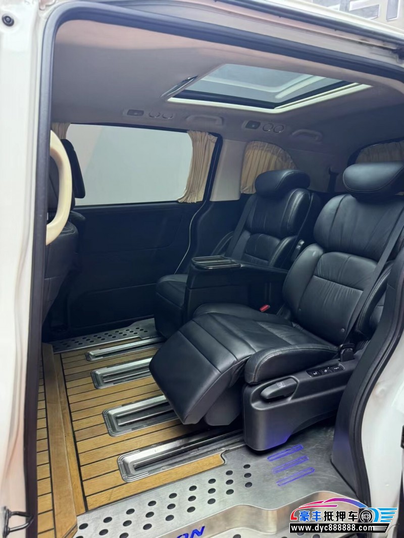 18年本田艾力绅轿车抵押车出售