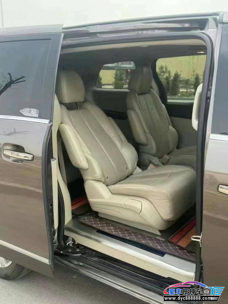 18年别克GL8轿车抵押车出售