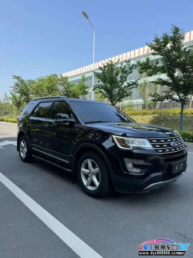 17年福特探索者轿车抵押车出售