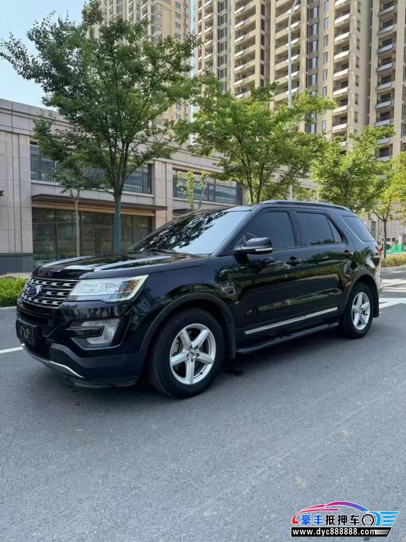 17年福特探索者轿车抵押车出售