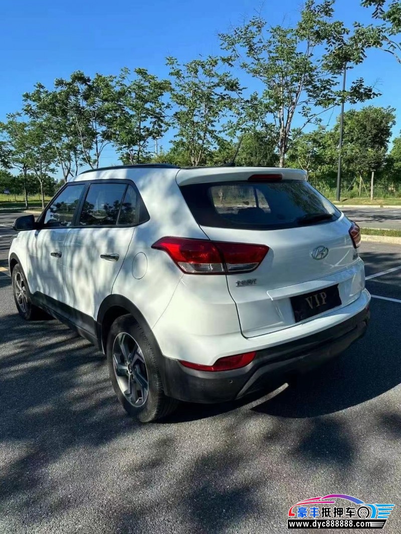 18年现代ix25轿车抵押车出售