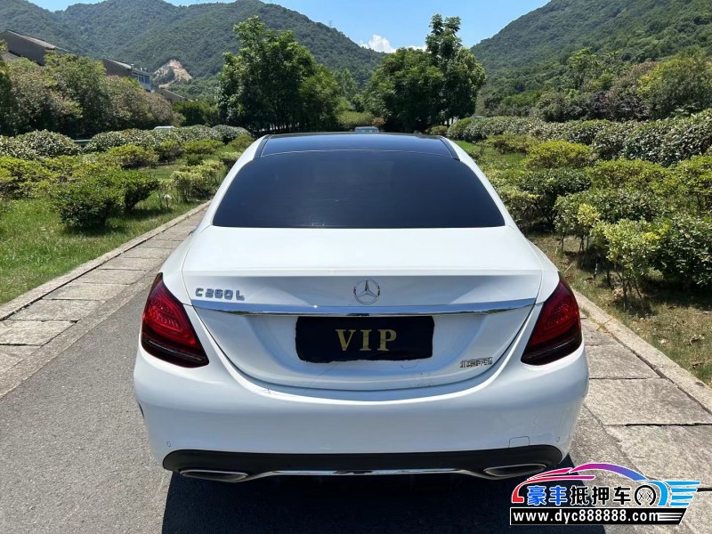 20年奔驰C轿车抵押车出售