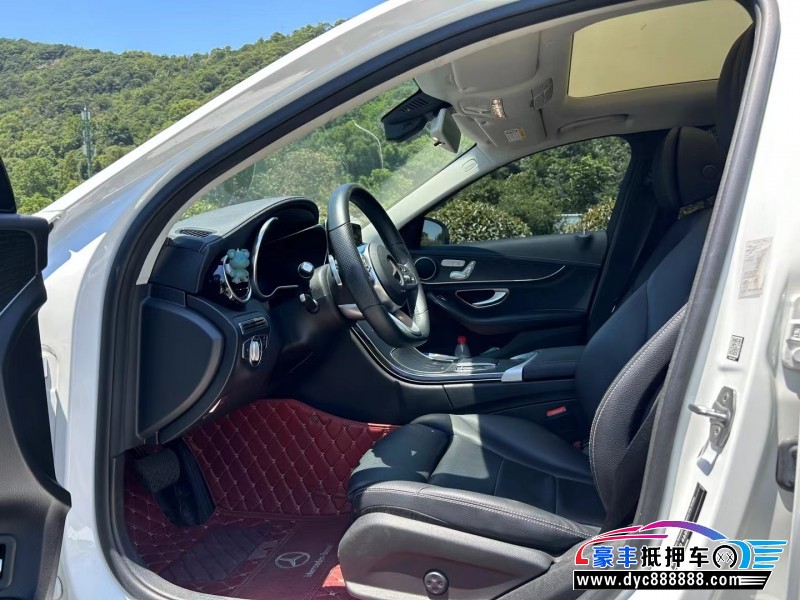 20年奔驰C轿车抵押车出售
