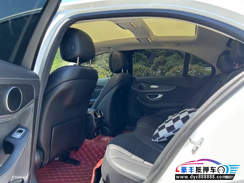 20年奔驰C轿车抵押车出售