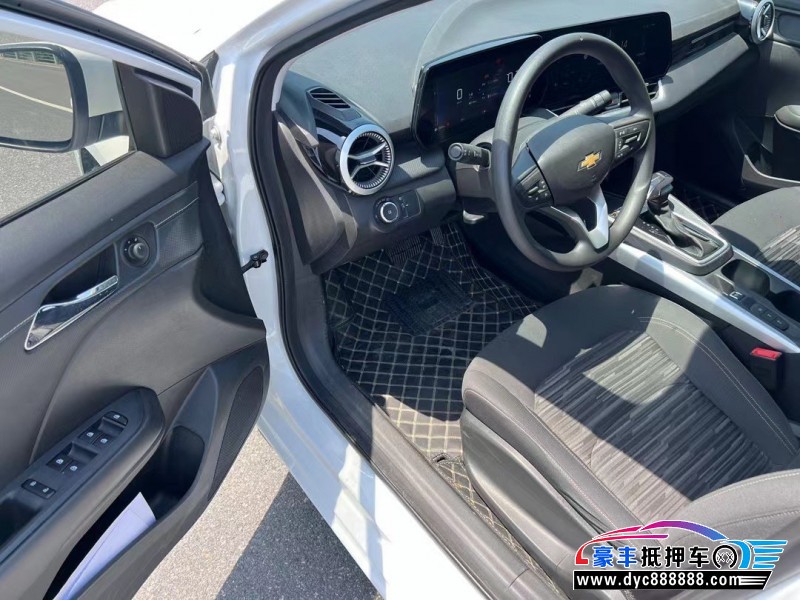 22年雪佛兰科鲁泽轿车抵押车出售