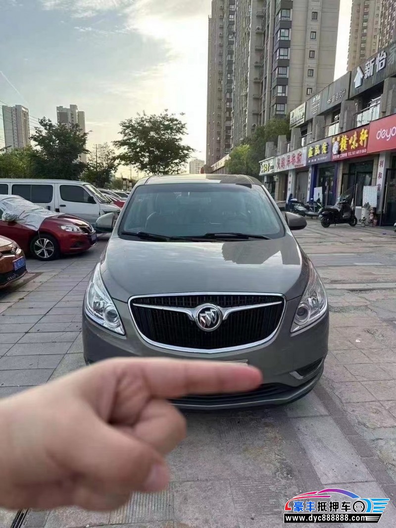 20年别克GL8轿车抵押车出售