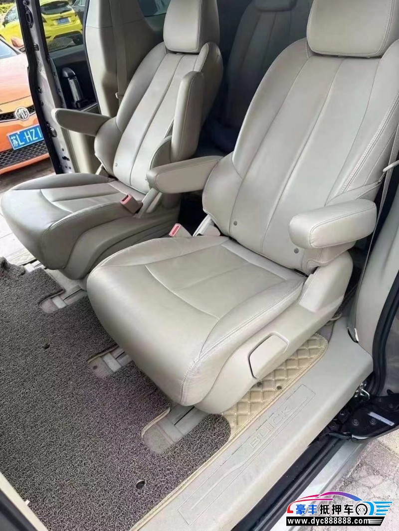 20年别克GL8轿车抵押车出售