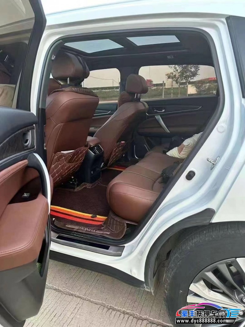 21年本田UR-V轿车抵押车出售