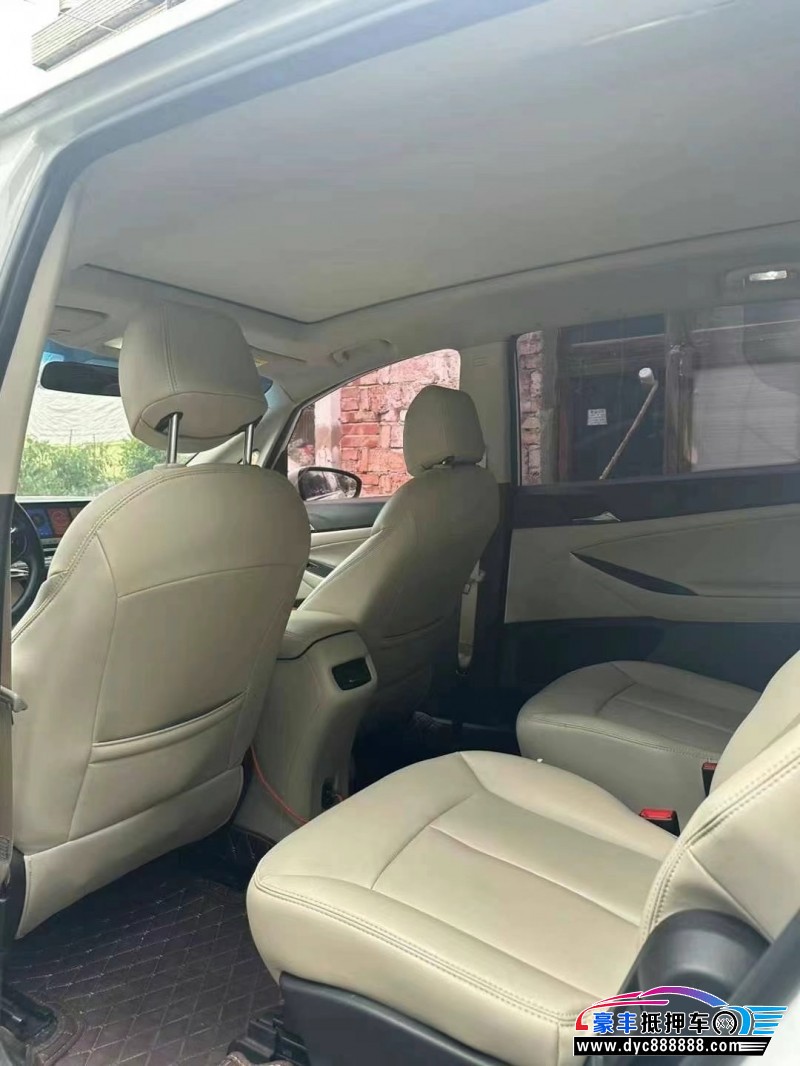 19年别克别克GL6轿车抵押车出售