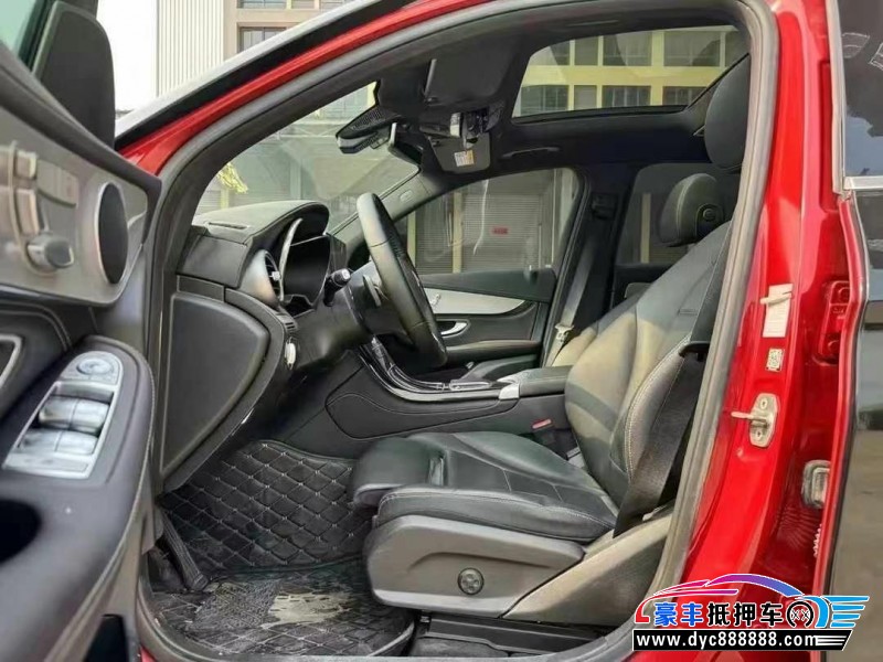 20年奔驰GLC轿车抵押车出售