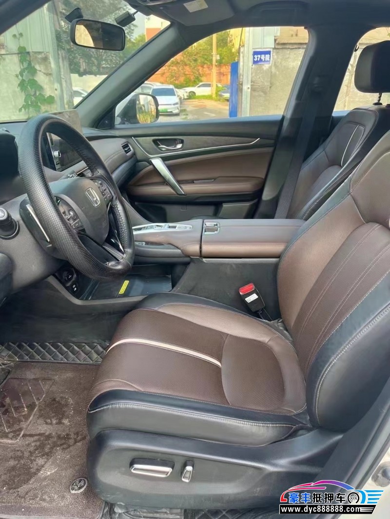 23年本田UR-V轿车抵押车出售